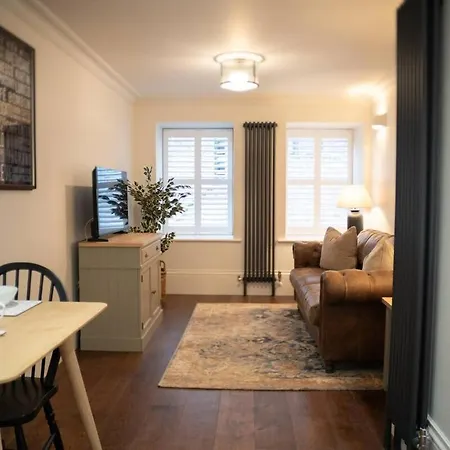 Pineapple - 2 * Бристоль