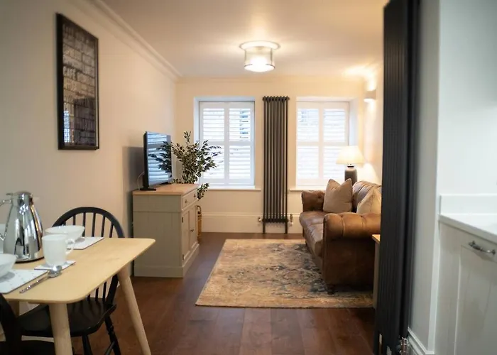 Pineapple - 2 * Бристоль