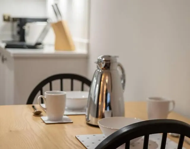 Daire Pineapple - 2 Bristol